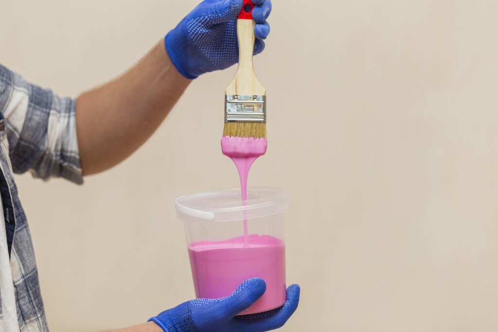 ขูดสีลอกล่อนก่อนทาสี จำเป็นไหม